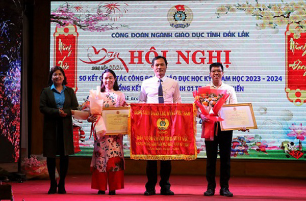 Công đoàn Giáo dục Đắk Lắk tổ chức các hoạt động nhân dịp Tết Nguyên Đán Giáp Thìn 2024